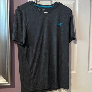 Under Armour Heatgear Men’s Small Shirt